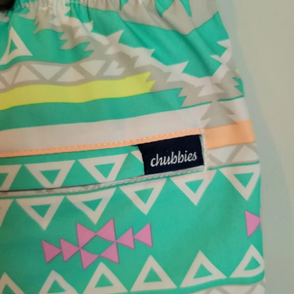 Chubbies Swim Shorts Mens Small Pastel Aztec Geo Print Trunks Lined Pockets 7.5